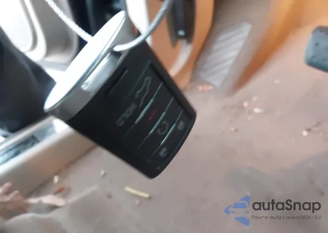 2014 Cadillac Srx Luxury Collection z USA, uszkodzony, nr VIN 3GYFNBE3XES680249